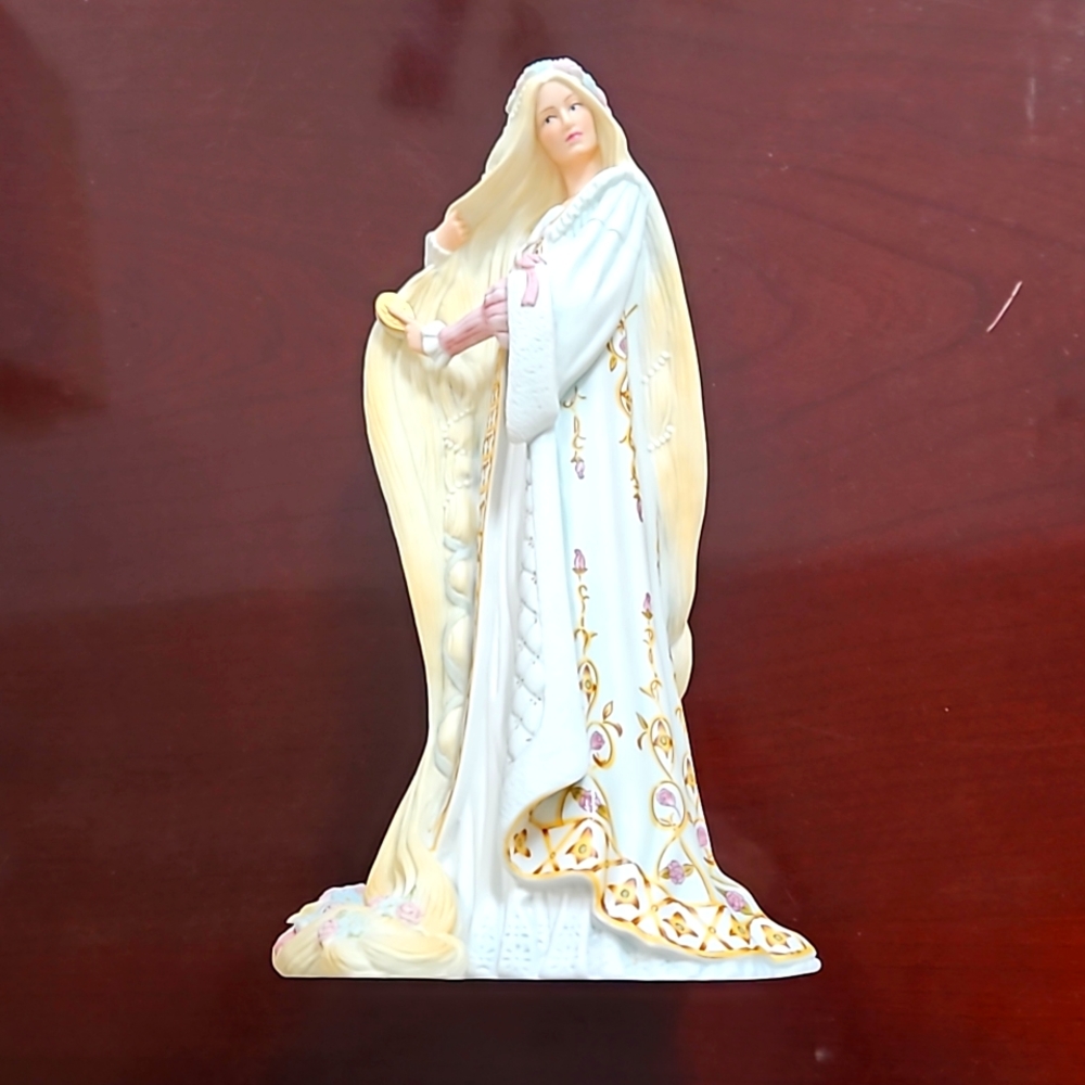 Lenox Rapunzel 8 inch figurine